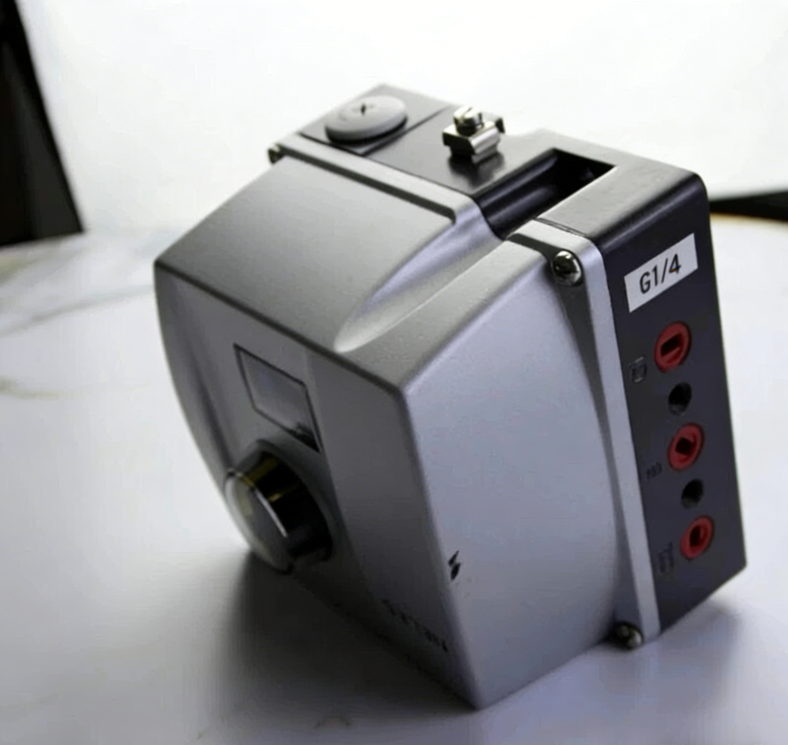 جهاز ND9102HX8T-A3-DS01 الذكي لتعزيز كفاءة أنظمة التحكم الصناعية